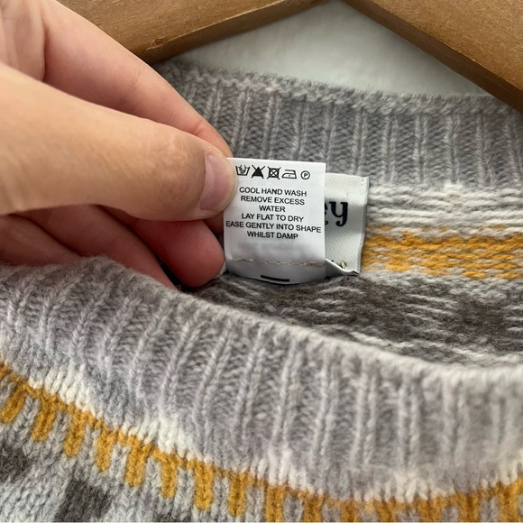 J. Crew Harley Of Scotland lambswool crewneck sweater Size Large - Picture 8 of 10